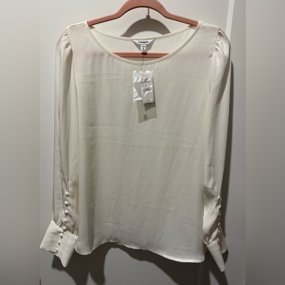 Express Women's Ivory Button-Cuff Blouse New With Tags Size Medium.